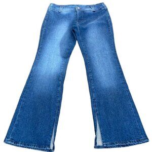 Free People NWT We The Free Emmy Split Hem Blue Boot Cut Jean SIZE 31